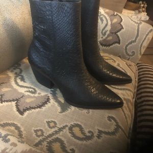 Brand New never worn Matisse Caty boots. Beautiful!